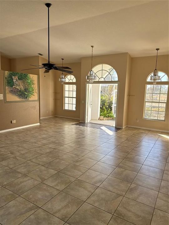 Active With Contract: $499,609 (3 beds, 3 baths, 2330 Square Feet)