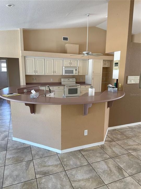 Active With Contract: $499,609 (3 beds, 3 baths, 2330 Square Feet)