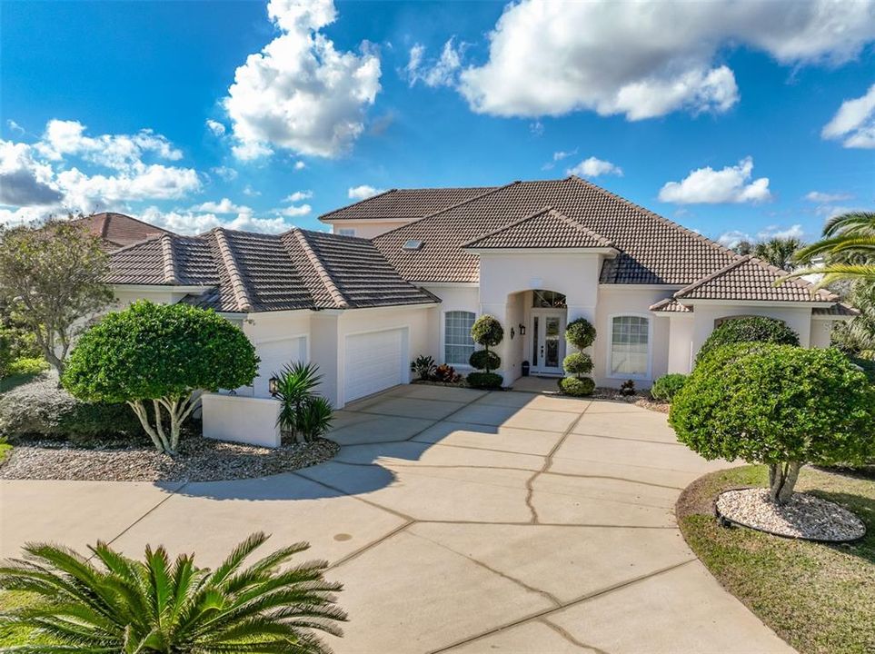 En Venta: $2,199,000 (4 camas, 4 baños, 3837 Pies cuadrados)