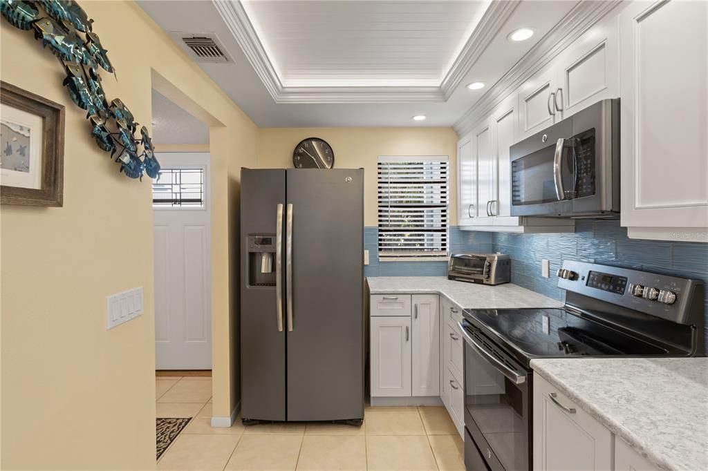 For Sale: $799,000 (2 beds, 2 baths, 1236 Square Feet)