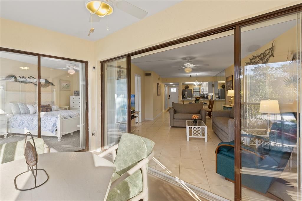 For Sale: $799,000 (2 beds, 2 baths, 1236 Square Feet)