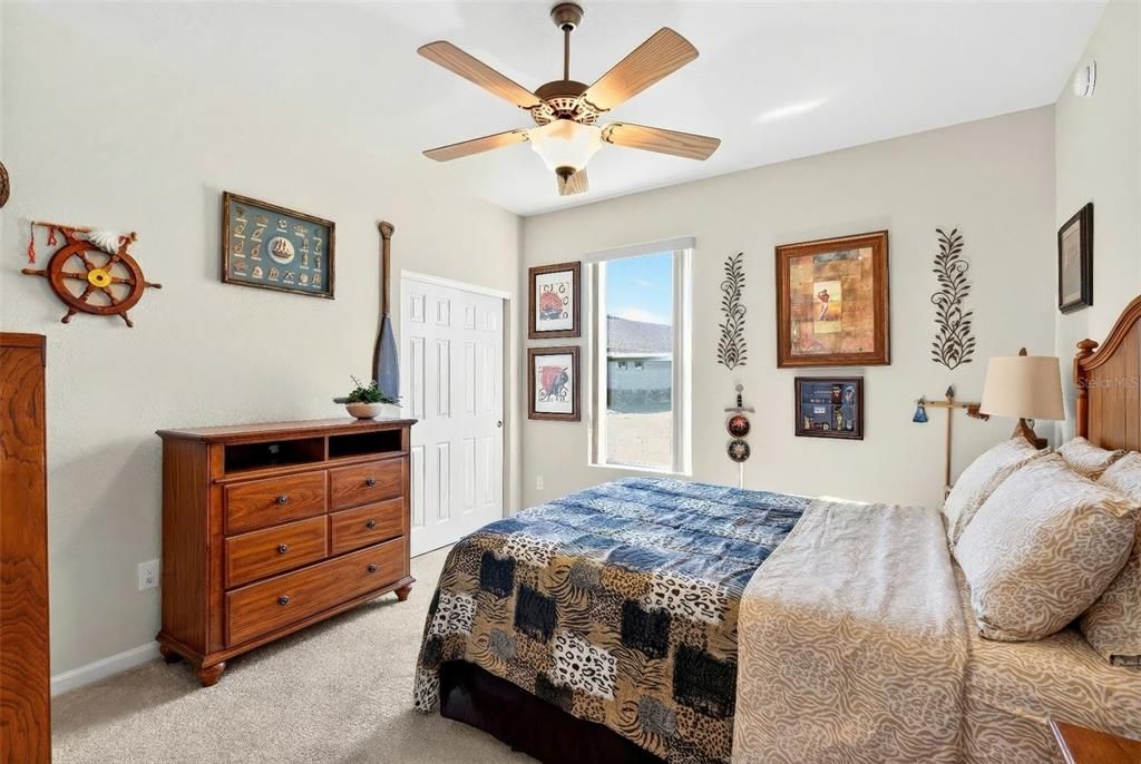 For Sale: $450,000 (3 beds, 3 baths, 2536 Square Feet)
