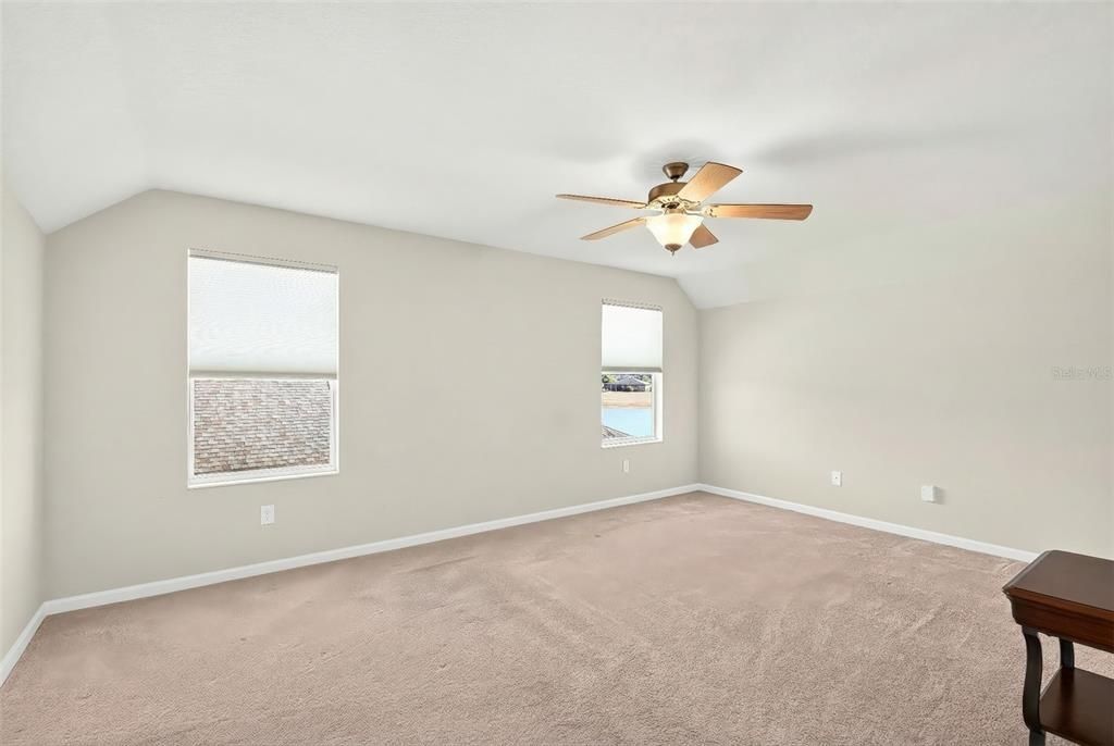 For Sale: $450,000 (3 beds, 3 baths, 2536 Square Feet)