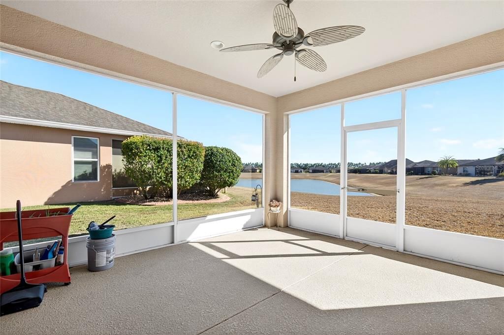 For Sale: $450,000 (3 beds, 3 baths, 2536 Square Feet)