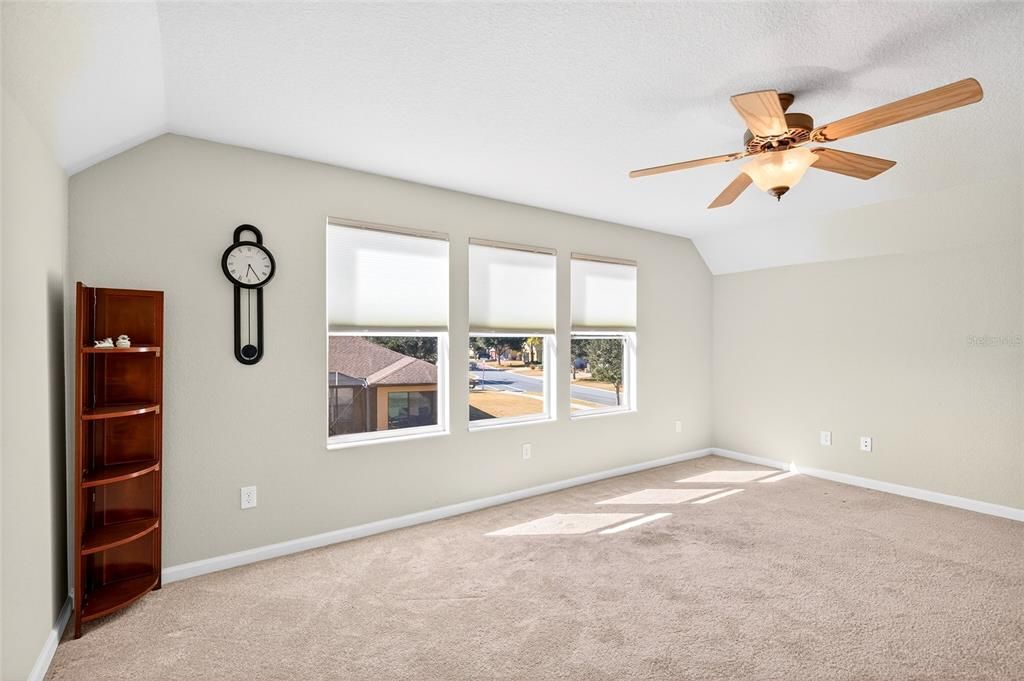 For Sale: $450,000 (3 beds, 3 baths, 2536 Square Feet)