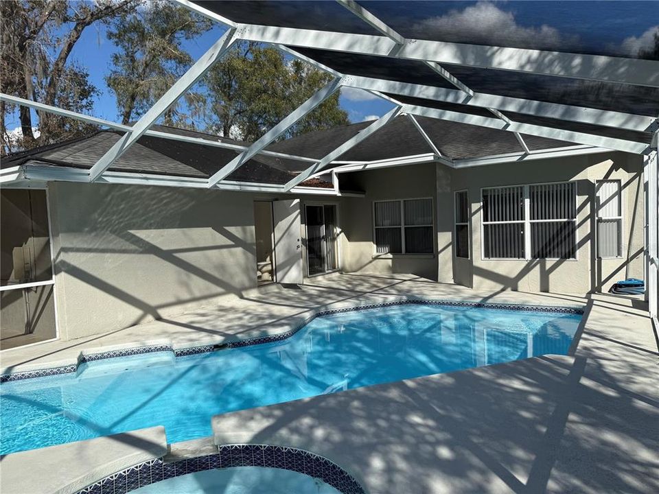 For Rent: $3,150 (4 beds, 2 baths, 2232 Square Feet)