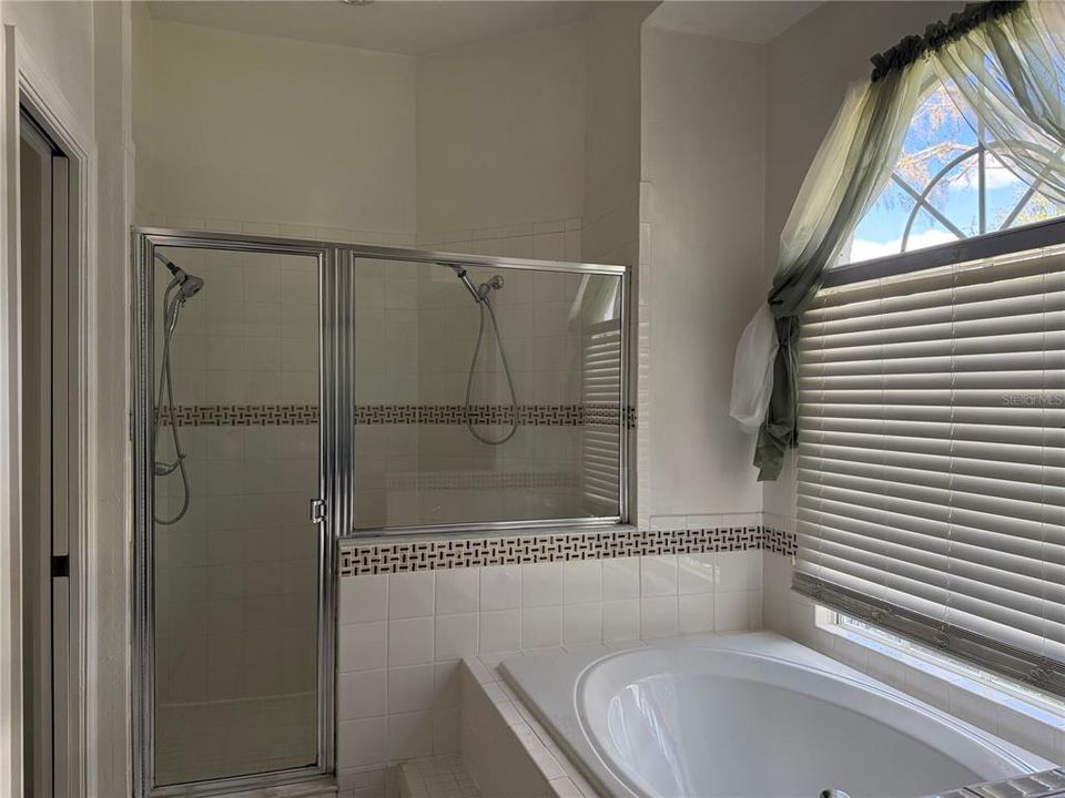 For Rent: $3,150 (4 beds, 2 baths, 2232 Square Feet)