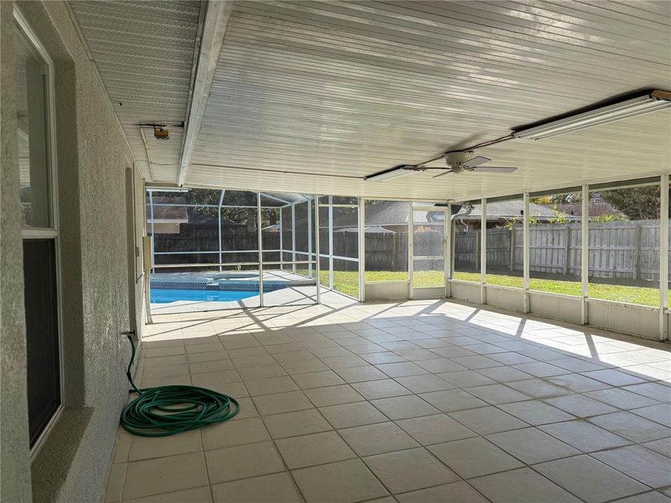 For Rent: $3,150 (4 beds, 2 baths, 2232 Square Feet)