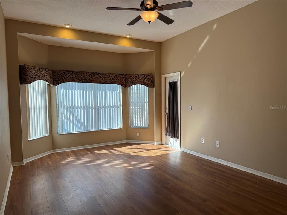 For Rent: $3,150 (4 beds, 2 baths, 2232 Square Feet)