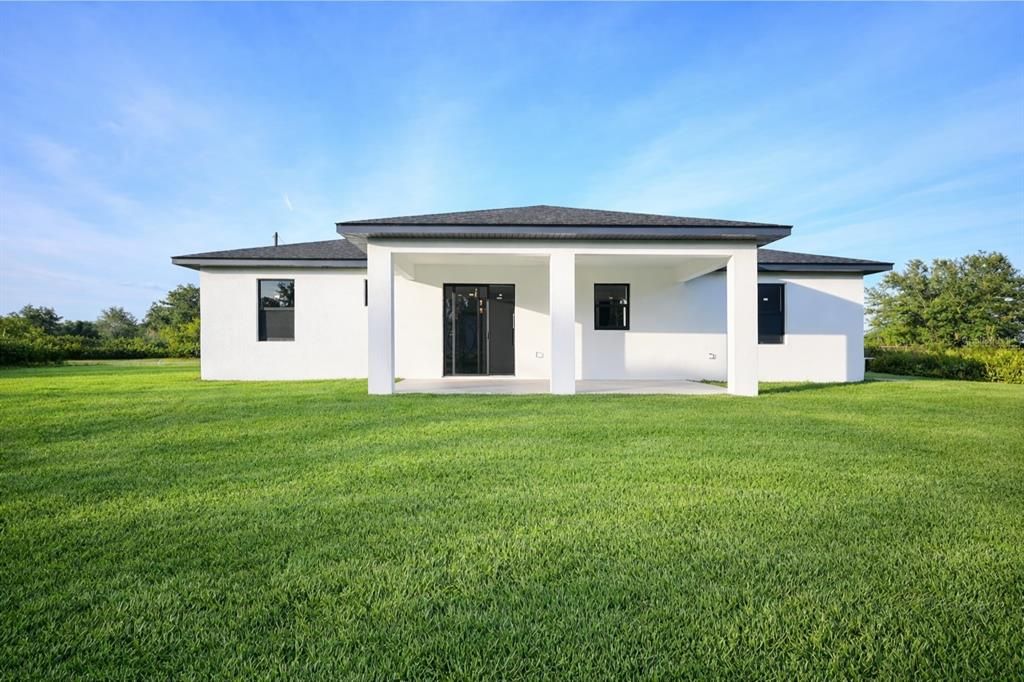 Active With Contract: $299,900 (3 beds, 2 baths, 1384 Square Feet)
