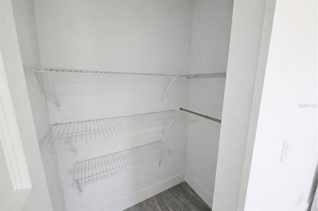 Active With Contract: $299,900 (3 beds, 2 baths, 1384 Square Feet)