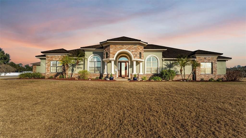 Recently Sold: $1,400,000 (3 beds, 3 baths, 4278 Square Feet)