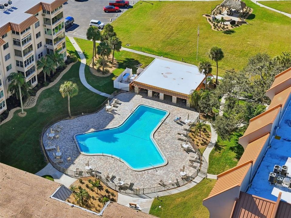 На продажу: $399,000 (2 спален, 2 ванн, 1330 Квадратных фут)