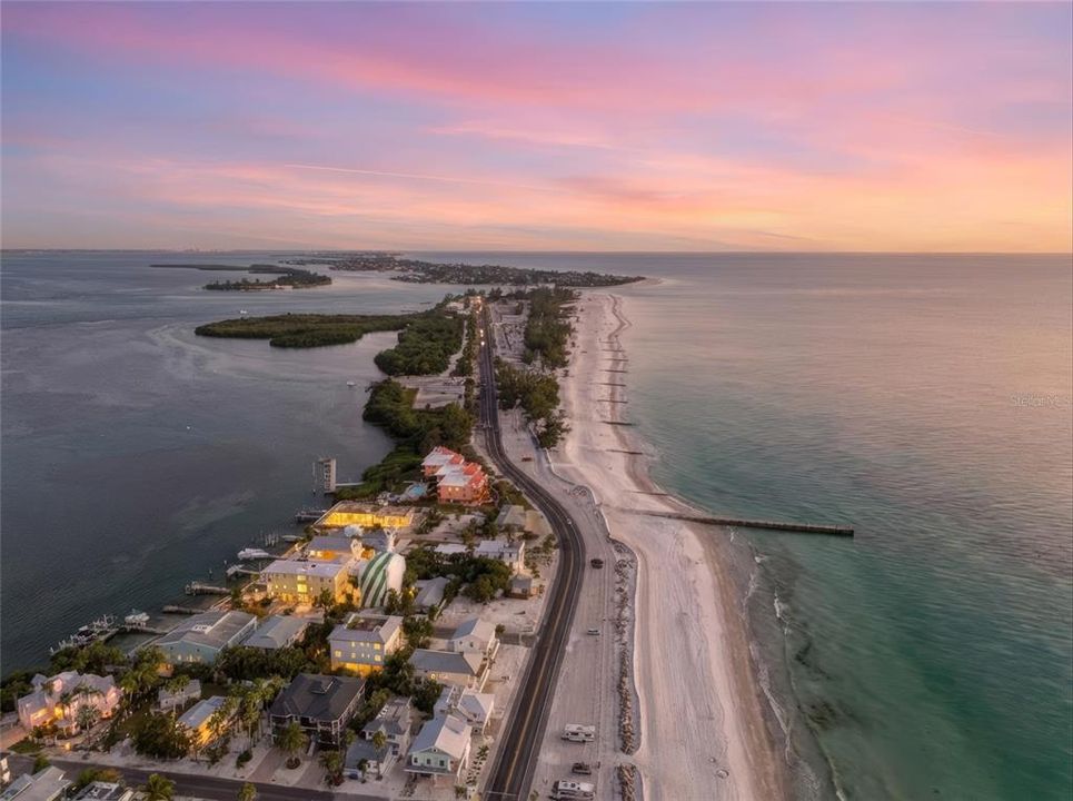 For Sale: $1,999,000 (0.16 acres)