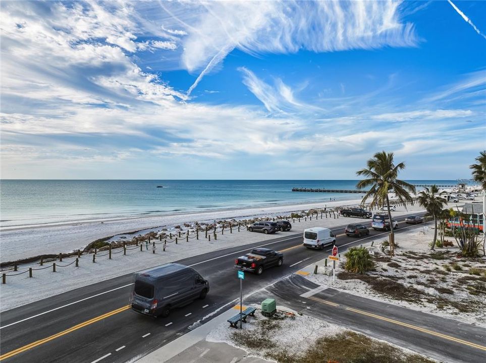 For Sale: $1,999,000 (0.16 acres)