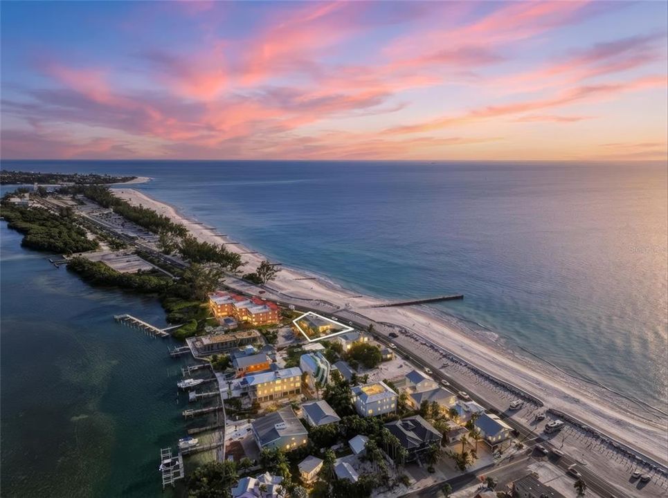 For Sale: $1,999,000 (0.16 acres)