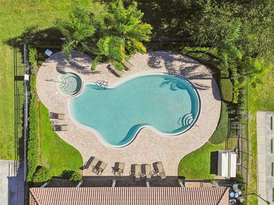 En Venta: $491,000 (3 camas, 3 baños, 2599 Pies cuadrados)