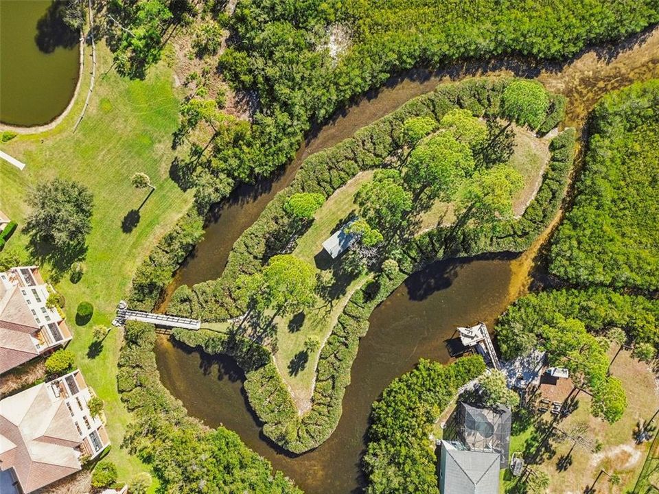 En Venta: $491,000 (3 camas, 3 baños, 2599 Pies cuadrados)