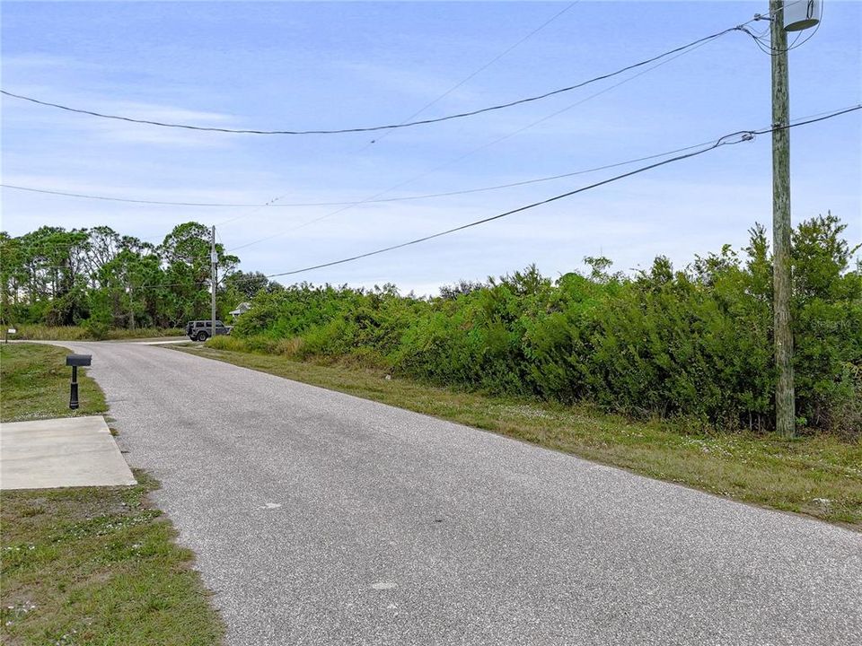 Activo con contrato: $11,500 (0.23 acres)