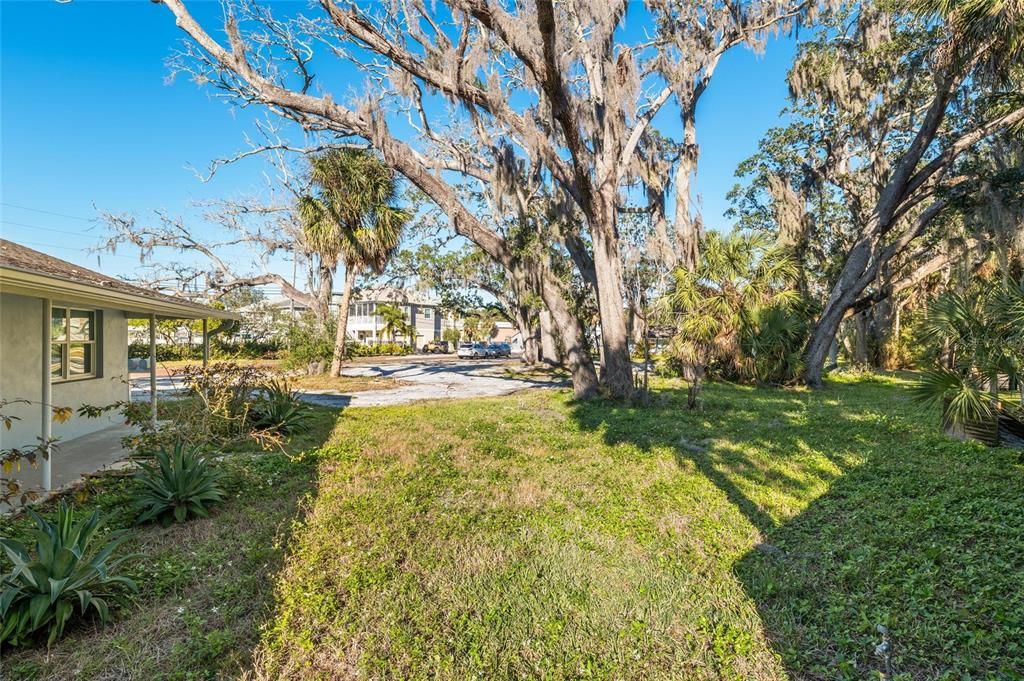 For Sale: $1,525,000 (0.67 acres)