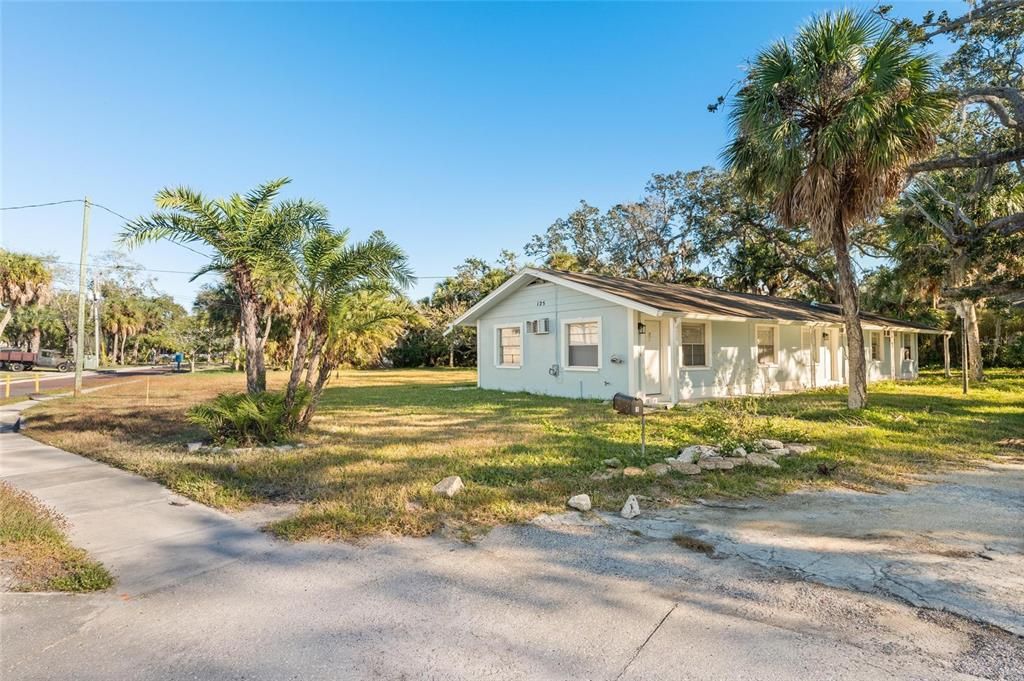 For Sale: $1,525,000 (0.67 acres)