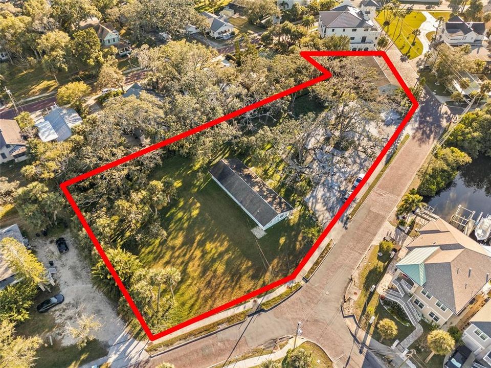 For Sale: $1,525,000 (0.67 acres)