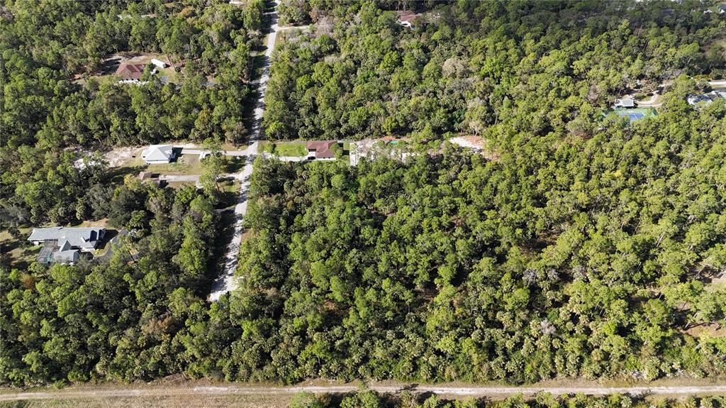 На продажу: $399,000 (4.48 acres)