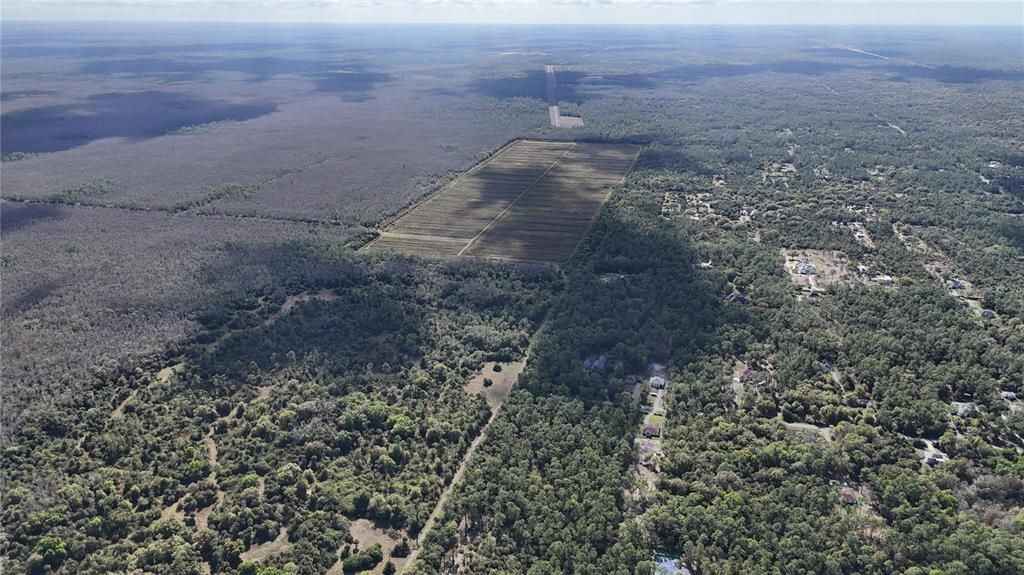 На продажу: $399,000 (4.48 acres)