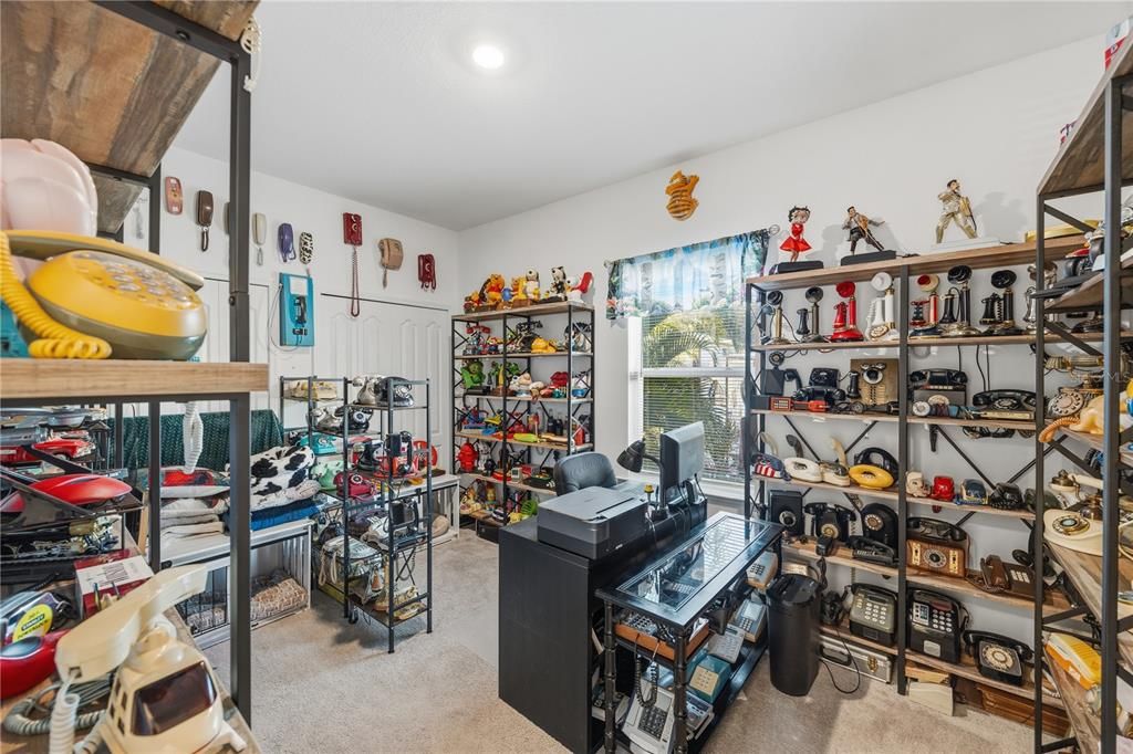 Active With Contract: $400,000 (4 beds, 3 baths, 2500 Square Feet)