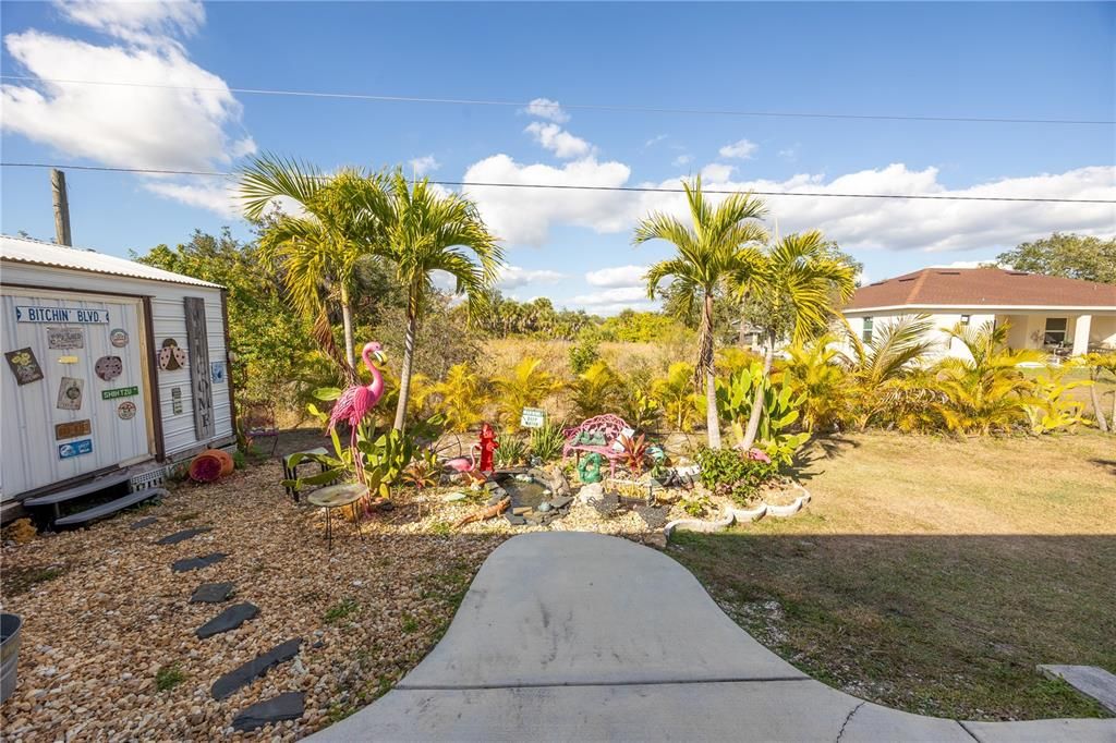 Active With Contract: $400,000 (4 beds, 3 baths, 2500 Square Feet)