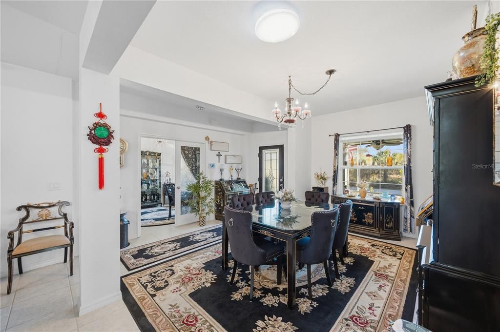 Active With Contract: $400,000 (4 beds, 3 baths, 2500 Square Feet)