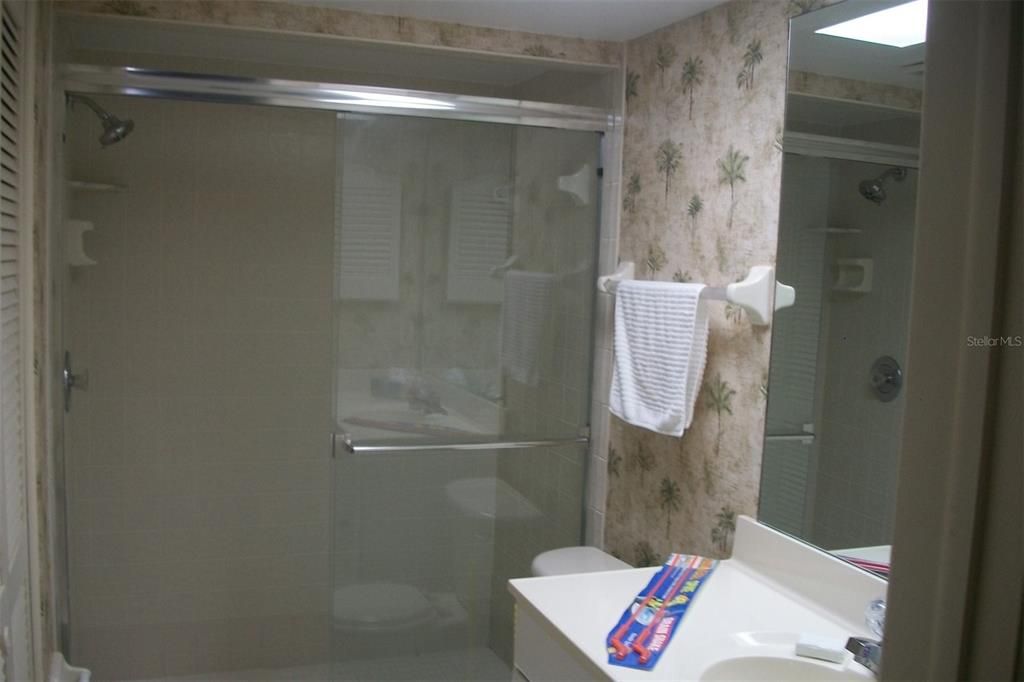 Activo con contrato: $119,000 (2 camas, 2 baños, 1150 Pies cuadrados)