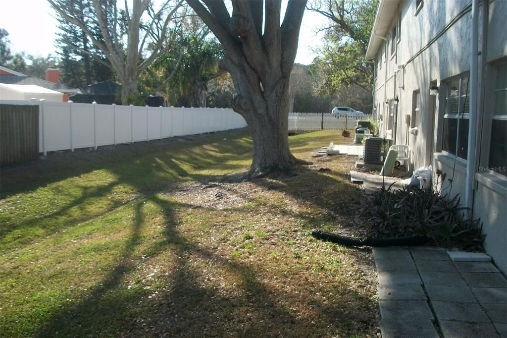 Activo con contrato: $119,000 (2 camas, 2 baños, 1150 Pies cuadrados)