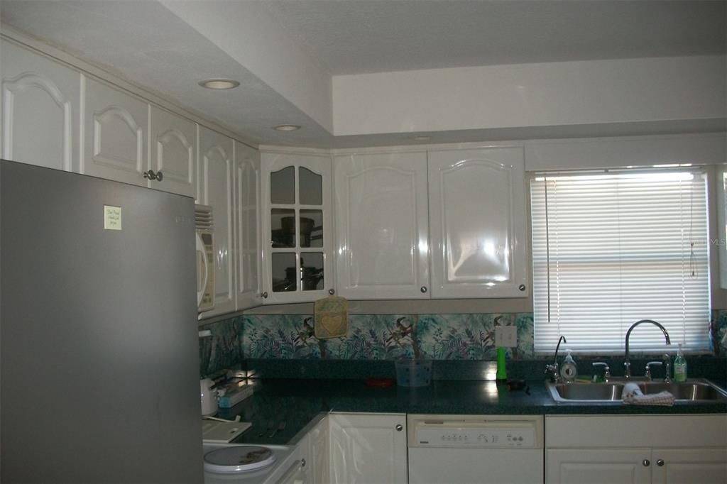 Activo con contrato: $119,000 (2 camas, 2 baños, 1150 Pies cuadrados)