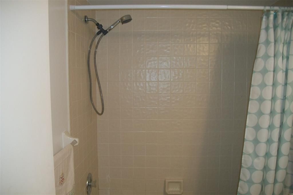 Activo con contrato: $119,000 (2 camas, 2 baños, 1150 Pies cuadrados)