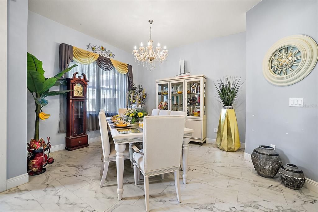 В аренду: $3,600 (3 спален, 3 ванн, 3401 Квадратных фут)