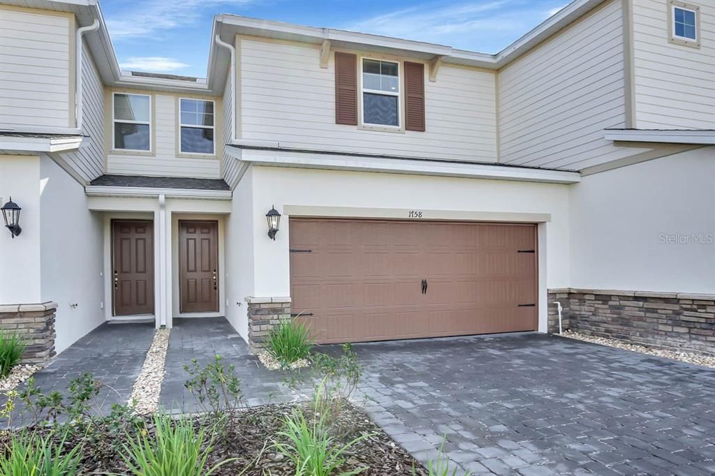 Recently Rented: $2,450 (3 beds, 2 baths, 1596 Square Feet)