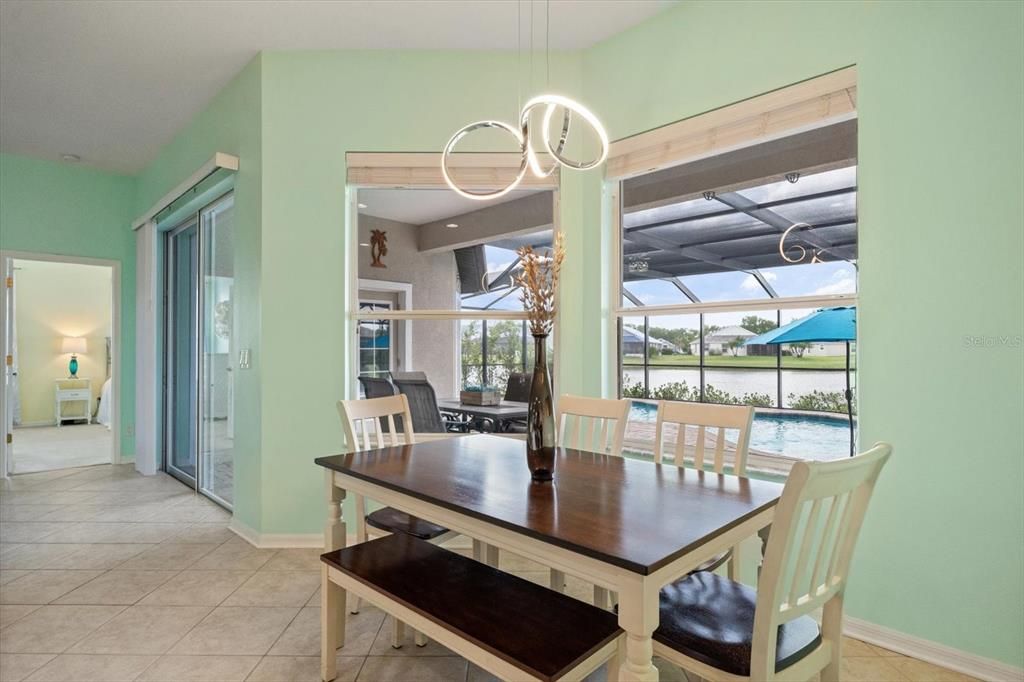 Под контрактом: $699,000 (4 спален, 4 ванн, 3241 Квадратных фут)