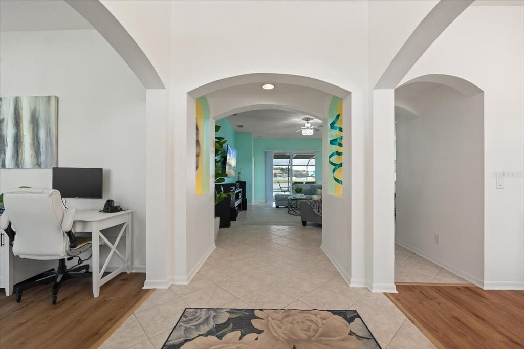 Под контрактом: $699,000 (4 спален, 4 ванн, 3241 Квадратных фут)