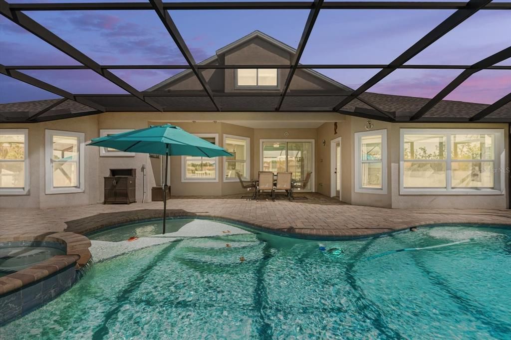 Под контрактом: $699,000 (4 спален, 4 ванн, 3241 Квадратных фут)