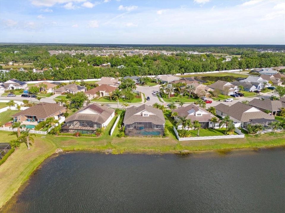 Под контрактом: $699,000 (4 спален, 4 ванн, 3241 Квадратных фут)