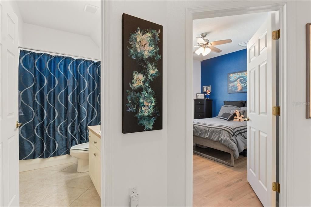 Под контрактом: $699,000 (4 спален, 4 ванн, 3241 Квадратных фут)