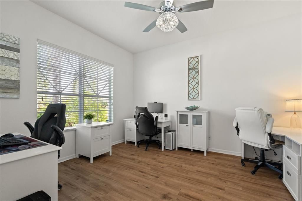 Под контрактом: $699,000 (4 спален, 4 ванн, 3241 Квадратных фут)