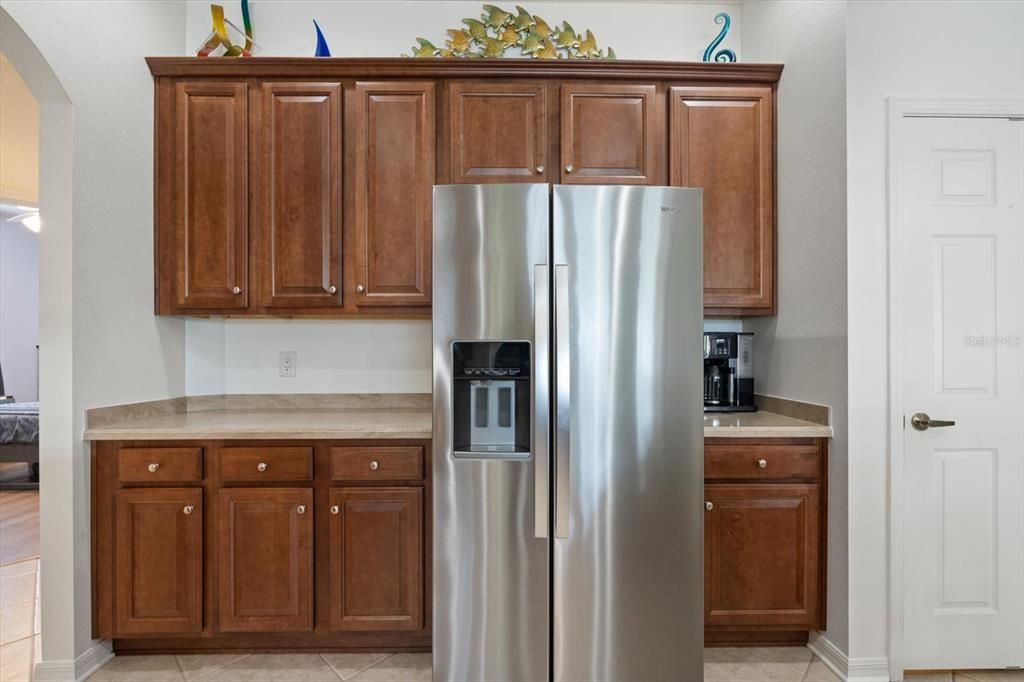 Под контрактом: $699,000 (4 спален, 4 ванн, 3241 Квадратных фут)