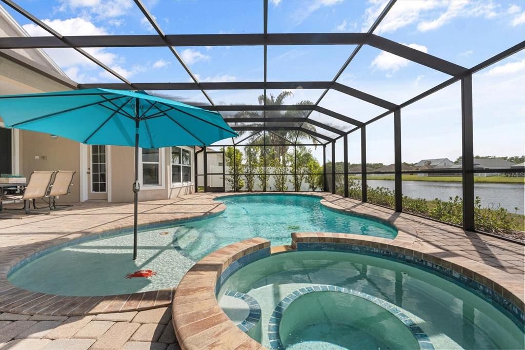 Под контрактом: $699,000 (4 спален, 4 ванн, 3241 Квадратных фут)