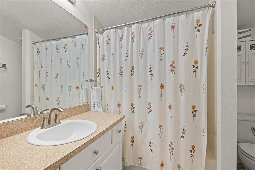 Под контрактом: $699,000 (4 спален, 4 ванн, 3241 Квадратных фут)