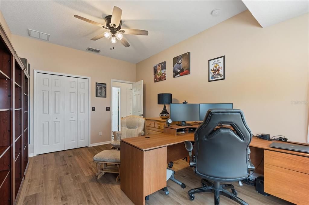 Под контрактом: $699,000 (4 спален, 4 ванн, 3241 Квадратных фут)