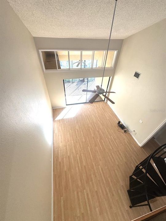 Под контрактом: $2,150 (2 спален, 2 ванн, 1502 Квадратных фут)