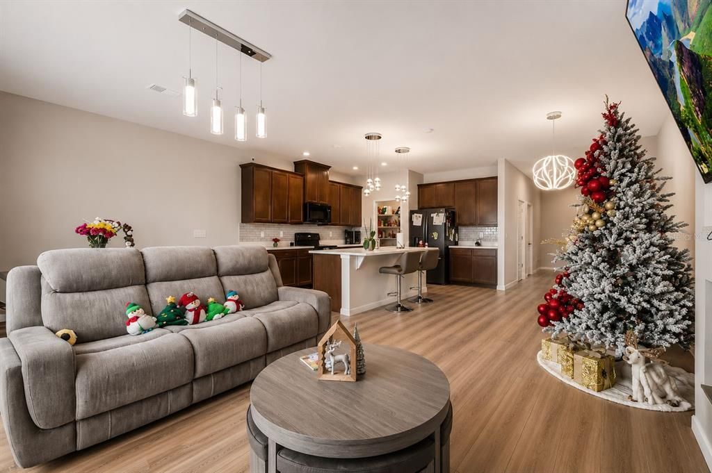 En Venta: $377,999 (3 camas, 2 baños, 1892 Pies cuadrados)