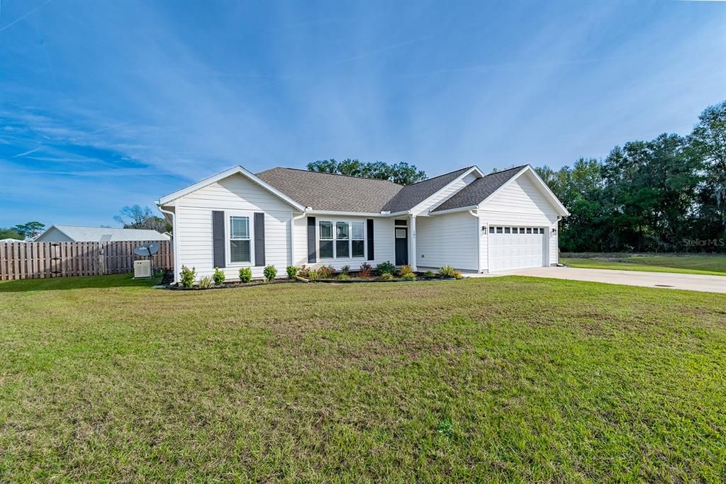 For Sale: $340,000 (3 beds, 2 baths, 1616 Square Feet)